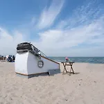 Schlafstrandkorb Nr. 4 * Sierksdorf