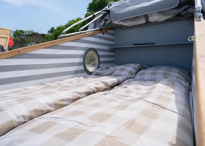 Schlafstrandkorb Nr. 4 豪华帐篷 蒂门多弗施特兰德