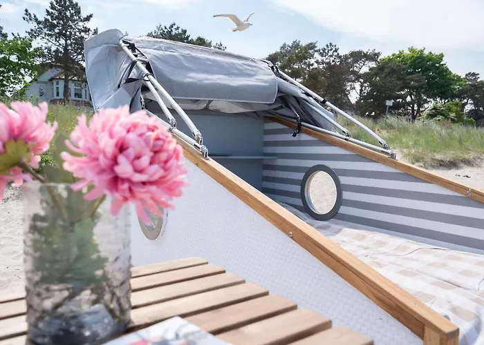 Schlafstrandkorb Nr. 4 럭셔리텐트 티멘도르프스트랜드